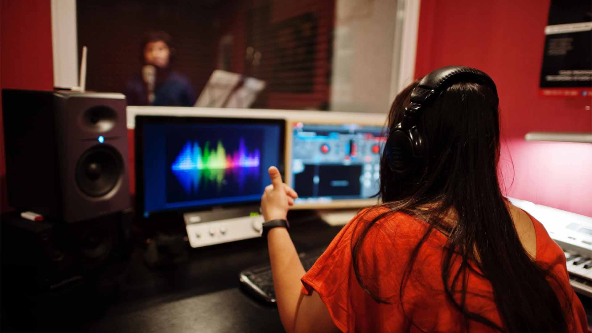 Commercial Audio Visual Solutions vs Residential AV Systems Explained